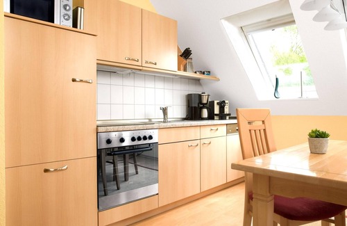 Am Schwarzen Busch Appartement | Cosy attic apartment Meeresrauschen invites you to relax!