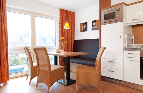 Insel Poel Appartement | Apt. KNURRHAHN - dream apartment with partial harbor views!