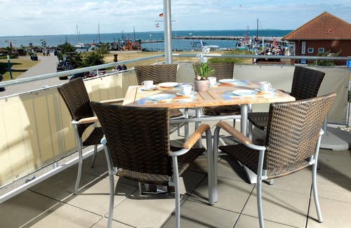 Insel Poel Appartement | Apt. RINGEL ROBBE - dream apartment with harbor views!