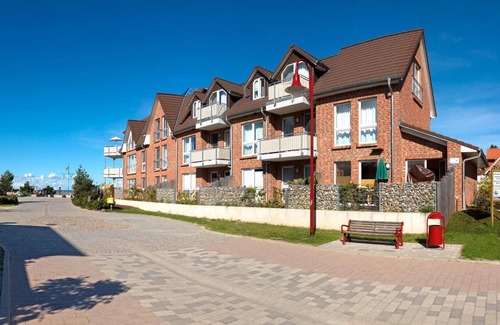 Insel Poel Appartement | Apt. SEEANEMONE - Dream apartment with harbor views!