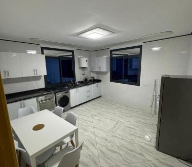 Ait Youssef Ou Ali Appartement | De la murdy appartement