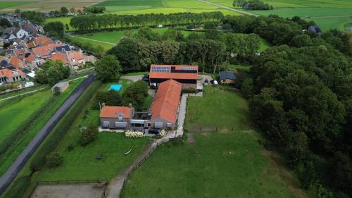 Pingjum Maison | De lodge met hottub