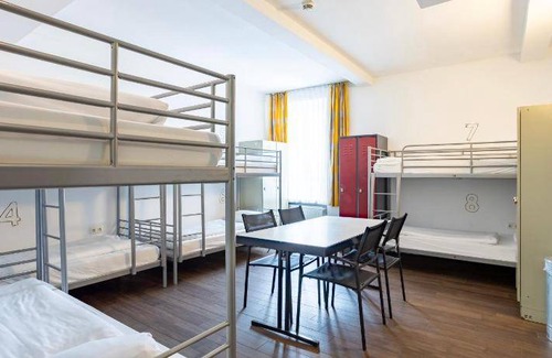 Ludwigsvorstadt-Kliniken Auberge | 20 m² Auberge de jeunesse ∙ 10 personnes