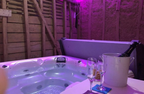 Montcavrel Cottage | Le Gîte avec son jacuzzi intérieur