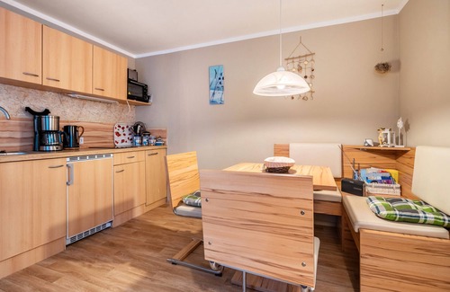 Bakenberg Maison | Maison de vacances 'Ferienhaus Rosi' avec terrasse privée, jardin partagé et Wi-Fi