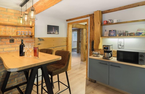 Rubeland Appartement | Apartment 'Altes Höhlenführerhaus' with Mountain View, Shared Terrace and Wi-Fi