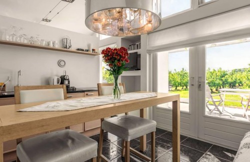 Zaamslag Maison | De Orangerie by Interhome