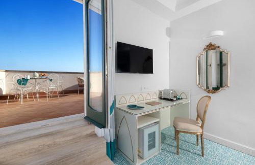 Scala Maison | De Pando Panoramic Suites 1096