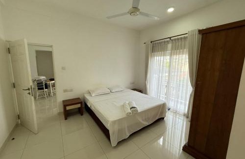 Mount Lavinia Appartement | De Seram Loft Mount Lavinia Duplex 4BR