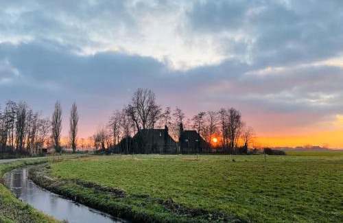 Delfstrahuizen Villa | De Twee Zwanen