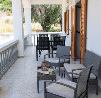 Leros Maison | Debbie's Holiday Home with sunset