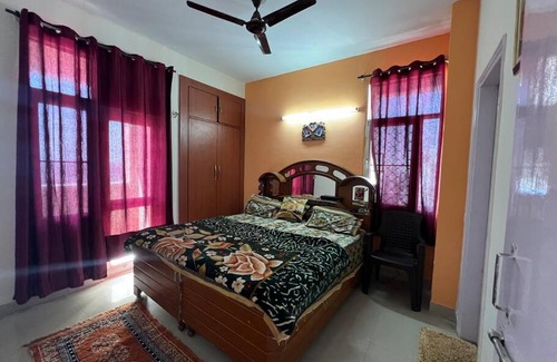 Kharar Appartement | Decent 2bhk Flat In Posh Society