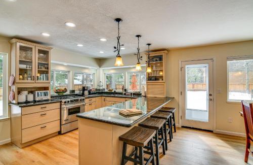 Lower Kingsbury Maison | Deck and Grill Serene Nevada Retreat