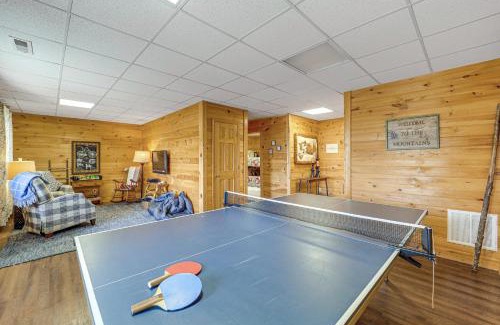 Purlear Maison | Deck and Views Blue Ridge Mountain Cabin