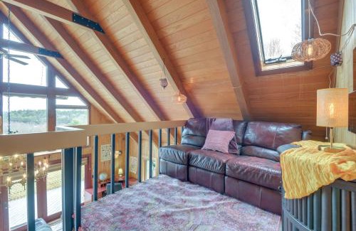 Vernon Appartement | Deck, Mountain Views Colorful Retreat in Vernon!