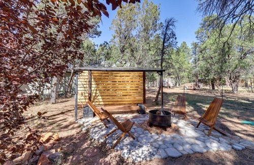 Overgaard Maison | Decks and Fire Pit Rustic-Modern Overgaard Cabin!