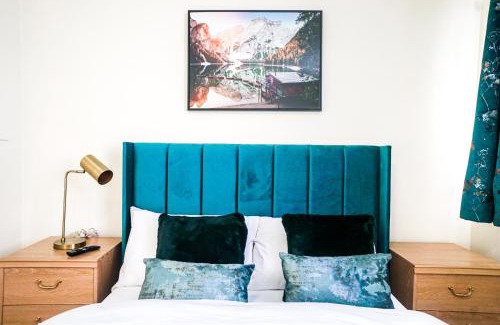 Custom House Lit Et Petit-Déjeuner | Decosy Apartment