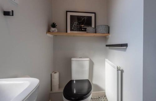 Oakenholt Maison | Dee View Executive Stay