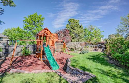 Briargate Maison | Deep Blue Spacious Escape w Hot Tub & Playground