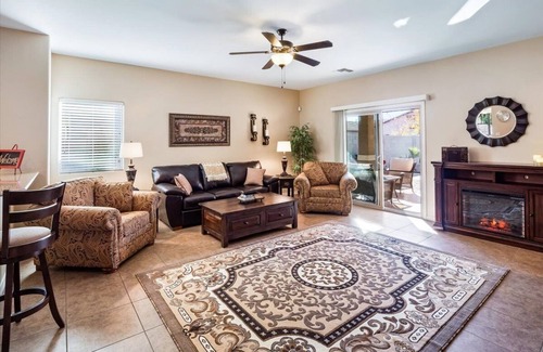 Ironwood Crossing Maison | Quiet 3 BD 2Bt, pool, close to Queen Creek & Airport