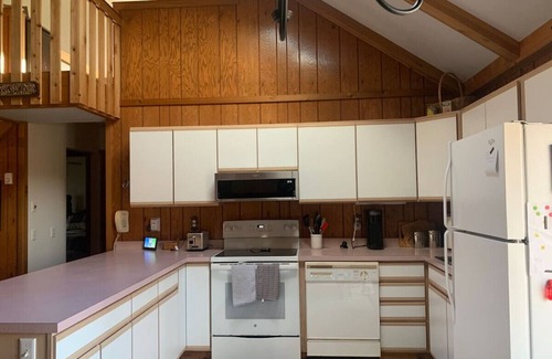 Terra Alta Cabine | Deer Ridge-relax in nature with your fur baby
