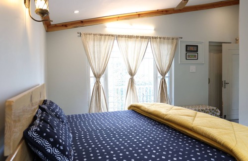 Tehri Lit Et Petit-Déjeuner | DeerWood Cottages