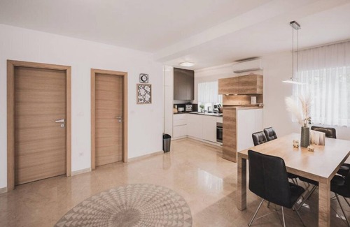 Sveti Ivan Dobrinjski Villa | Deluxe Villa