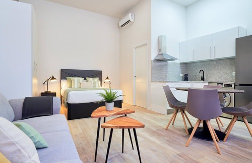 El Ejido Appartement | Del Parque Flats Estudio Capuchinos Street View