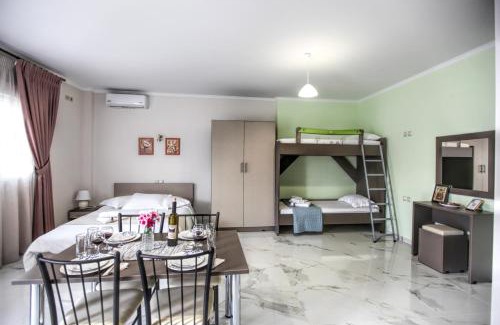 Kalambaka Appartement | Del Sol #1 Meteora Luxurious Family Suites