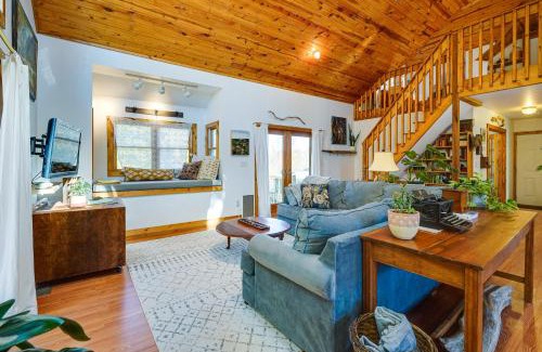 Delaware Maison | Delaware Wooded River Retreat with Views and More