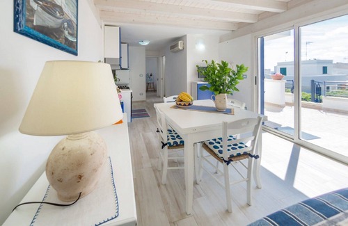 Santa Maria di Leuca Appartement | DÉLICIEUX PENTHOUSE SUR LA MER, WI-FI GRATUIT, VUE MER, DOUCHE EXTÉRIEURE