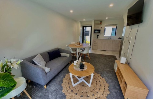 Avondale Maison | Delightful 1 Bed 1 Bath Suite