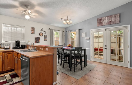 Paradise Hills Civic Maison | Delightful 3 bedroom home in Albuquerque