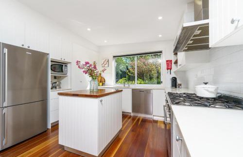 Pialligo Maison | Delightful 3BR Escape 9 mins to War Memorial - Hosted by Canstay
