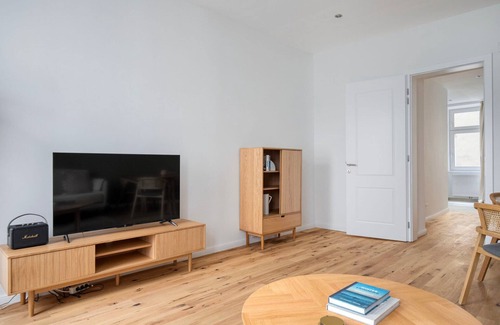 Alsergrund Appartement | Delightful Alsergrund 2BR w/ Elevator, Furnished, by Blueground
