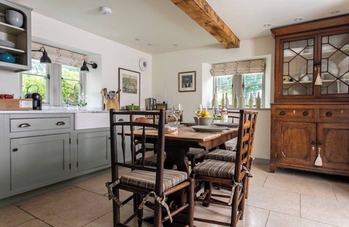 South Wraxall Maison | Delightful Cottage Retreat