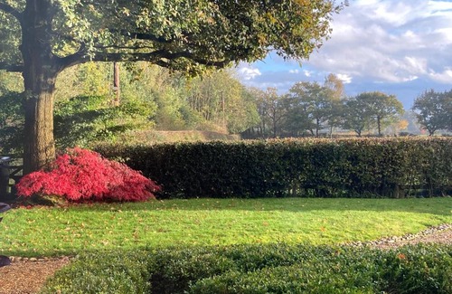 Tatton Park Maison | Delightful Cottage with 2 Bedrooms near Knutsford