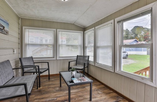 Weirs Beach Cottage | Delightful Cozy Cottage in Laconia