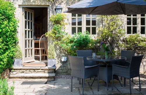 Stow-on-the-Wold Cottage | Delightful Dog Friendly Cotswold holiday cottage - Enoch's Cottage