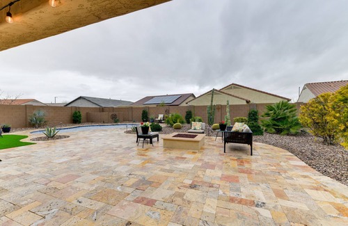Anthem at Merrill Ranch Maison | NEW! Delightful Florence Retreat: Backyard w/ Pool