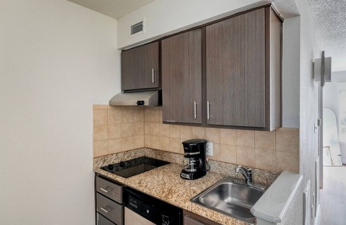 Gateway Appartement | Delightful Gateway Studio w/ Gym, Pool, nr Stadium, by Blueground
