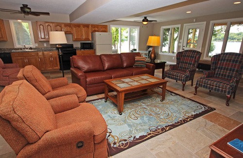 Alexandria Maison | Perfect Lake Home Getaway! 6 chambres, ponton inclus dans la saison
