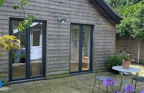 Aldborough Maison | Delightful Norfolk countryside barn with free parking & WiFi, dog friendly too
