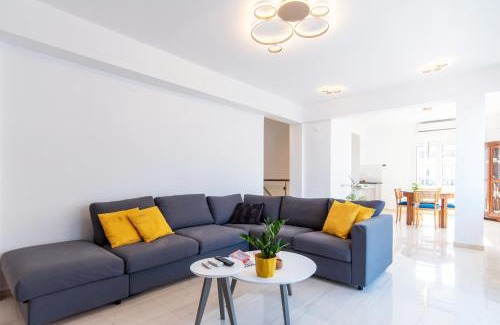 Galatsi Appartement | Delightful Penthouse