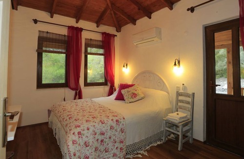 Ula Villa | Charmante villa privée et piscine, près d'Akyaka, Mugla