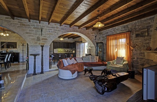 Kappariana Villa | Delightful stone holiday house surrounded by countryside