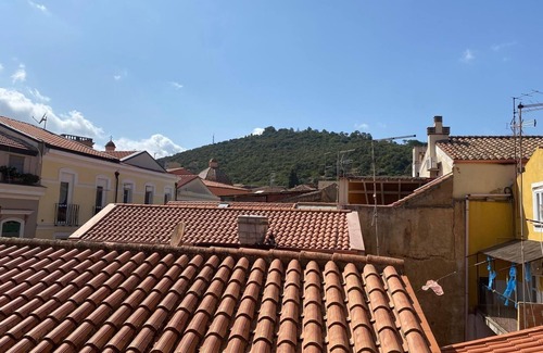 Iglesias Historic Centre Appartement | Deliziosa e Spaziosa Casa Vacanze Ideale per Famiglie e Gruppi – 5 Posti Letto