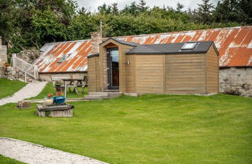 Delny Autre | Delny Glamping and Farm Animals