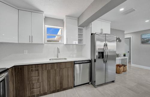 Delray Beach Maison | Delray Beach 4Bed Home Football Games Backyard