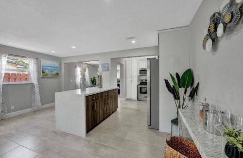 Delray Beach Maison | Delray Beach 4Bed Home Football Games Backyard